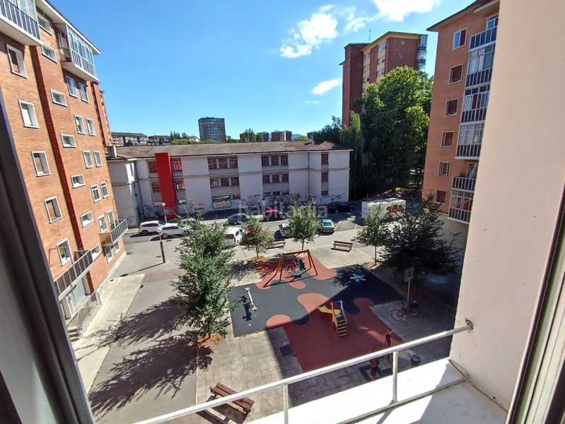 Foto 28380c45-23b5-4a85-940b-6b09b58cc94a. Piso en cuadrilla de laguardia - rioja alavesa kalea 44 en Vitoria - Gasteiz