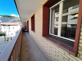 Appartement  Navas de tolosa enparantza 1. Piso + plaza de parking en olazti