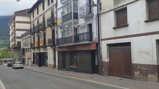 Local commercial à Calle garcía ximénez 44. Local comercial en alquiler en alsasua