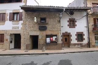 Maison à Mikel arregi kalea 11. Casa adosada en el centro de lakuntza