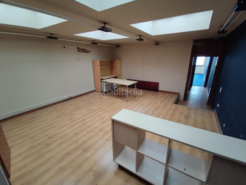 Foto 27c68f7b-f0fd-418a-8e24-8434691d2d32. Bureau dans Ensanche Vitoria - Gasteiz