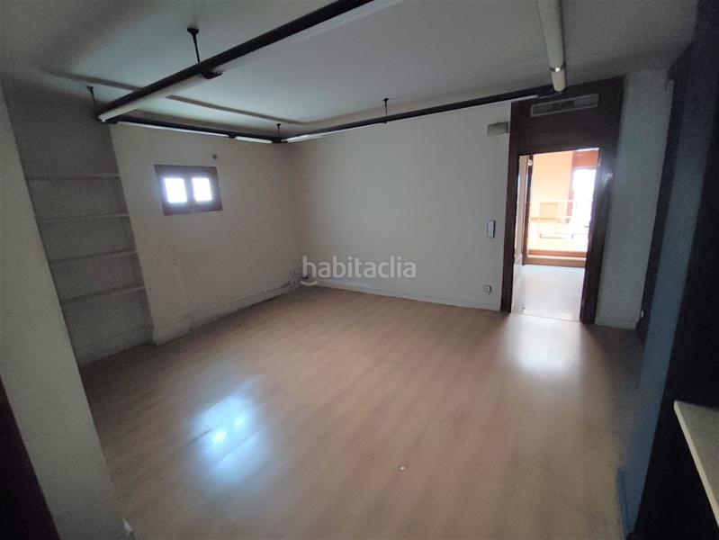Foto e36a4e80-3855-4d80-b8ba-3d77ec89d83e. Büro in Ensanche Vitoria - Gasteiz