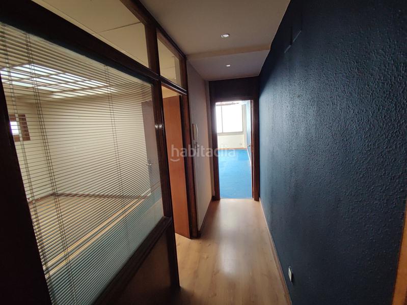 Foto 2718a867-c4bc-4d2e-9c4e-02632d5789a3. Ufficio in Ensanche Vitoria - Gasteiz