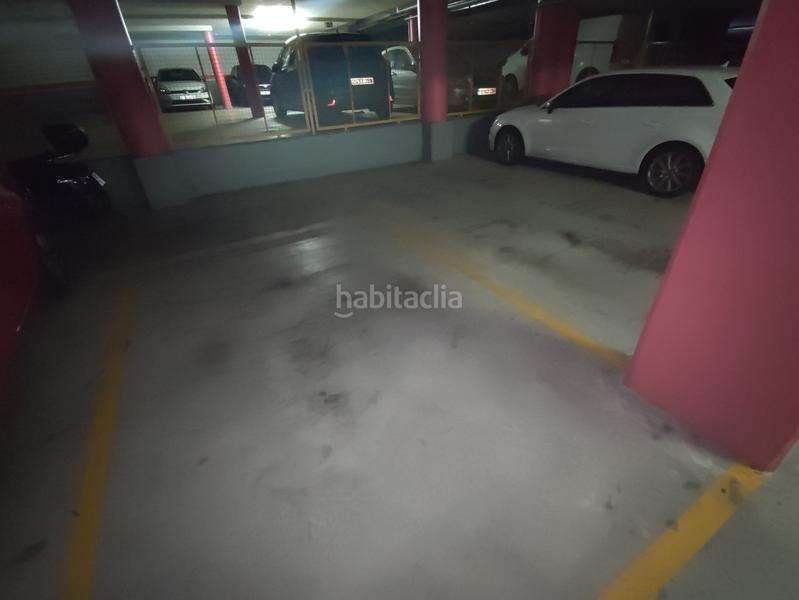 Foto 3eeeb4d2-eb23-4800-989f-636015906d8c. Parking voiture dans Zabalgana hiribidea 7 dans Zabalgana Vitoria - Gasteiz