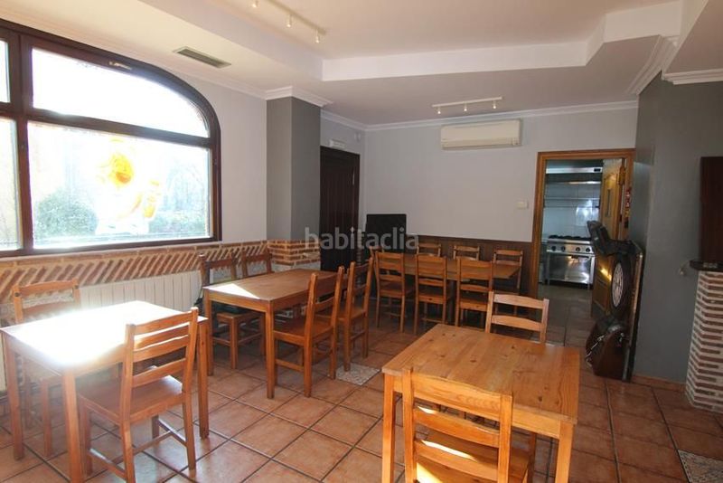 Foto fb308750-355b-43db-a40a-55400f6108c1. Local comercial a Asparrena