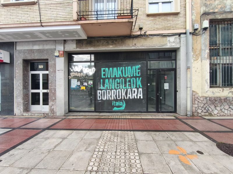 Foto 3b150622-ed07-48a9-99d4-deb0a372879b. Geschäftsraum in calle de artica 20 in Rochapea Pamplona / Iruña