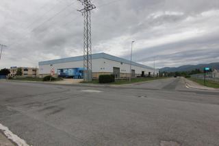 Bâtiment à usage industriel à Asparrena. Vende nave industrial adosada en el polígono industrial de aspar