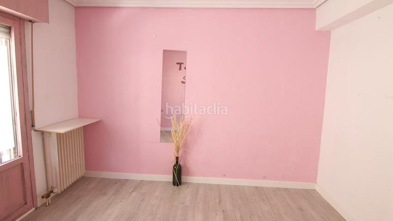 Foto 2aa611ca-c28d-47ef-88f0-e1eb69cd2d96. Piso  en avenida pamplona de altsasu/alsasua en Altsasu / Alsasua