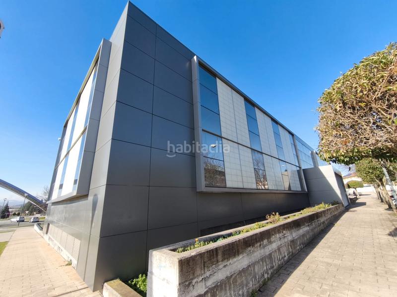 Foto b8731436-171f-4df1-8a90-a78caf4f90c1. Business premise in calle etxesakan 28 in Zizur Mayor / Zizur Nagusia