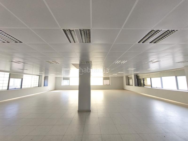 Foto 5aa46cbf-570e-4485-bae3-161930d4950f. Business premise in calle etxesakan 28 in Zizur Mayor / Zizur Nagusia