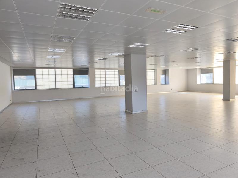 Foto 8d1e2fe7-7bba-4eac-b215-ef998ead2cd4. Business premise in calle etxesakan 28 in Zizur Mayor / Zizur Nagusia