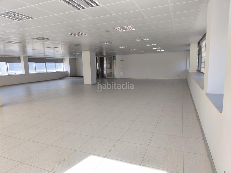 Foto 9f976cdc-853b-4f17-bde8-9d70be83d8bb. Business premise in calle etxesakan 28 in Zizur Mayor / Zizur Nagusia