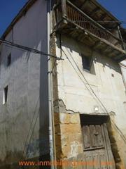 Casa a Medina de Pomar. Casa para rehabilitar en el casco histórico m 2072
