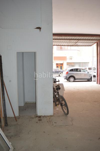Foto 1fac8df2-abd2-4663-b38a-00d8793d12c0. Aparcament cotxe a Medina de Pomar