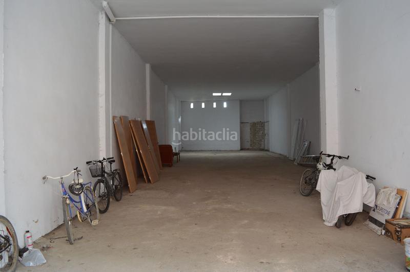 Foto 8c5a5402-83e0-4a7f-98cf-944c28518f6a. Aparcament cotxe a Medina de Pomar