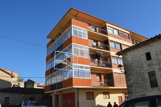 Pis a Valle de Tobalina. Venta de 4 piso en quintana martín galindez. p  2387.