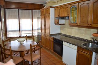 Pis a Medina de Pomar. Venta de piso muy grande y céntrico con ascensor. m  2413.