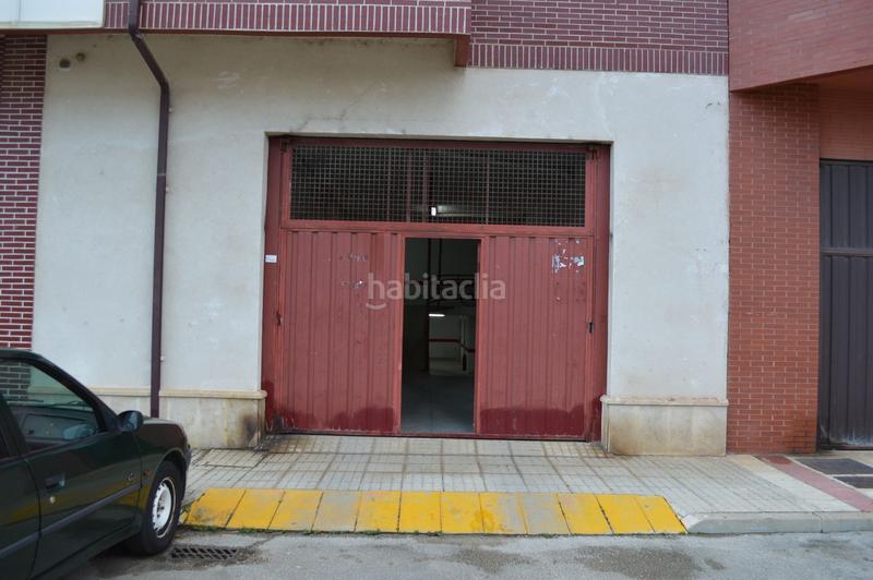 Foto 1ddabe07-fde0-465f-9aa2-11e93a4a1fcc. Aparcament cotxe a Medina de Pomar