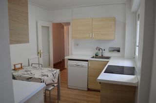 Pis a Medina de Pomar. Venta de piso muy grande y céntrico con ascensor. m  2484.