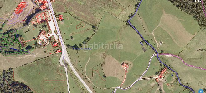 Foto f9925a0a-0932-45a5-86de-5db88b1d1be8. Casa a Comillas
