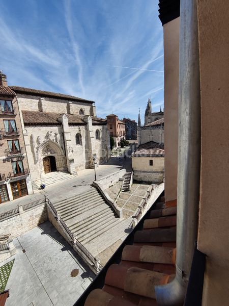 Foto a4d85f0e-cf5a-48f7-b14d-cf6bcbc162bf. Apartament a Casco Antiguo Burgos