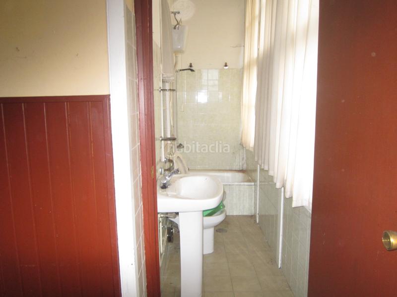 Foto 4ab96e82-8882-4672-a19e-a990f68b34d1. Casa se vende casa y comercio en serantes en A Malata - Catabois - Ciudad Jardín Ferrol