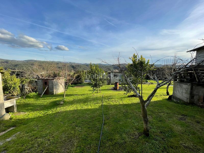 Foto ed140862-c62d-40a6-ba6c-cd3a57603d9b. Casa amb xemeneia a Moeche
