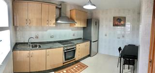 Location Appartement à Piñeiros - Freixeiro. Se alquila piso en freixeiro recien reformado con muebles a estr