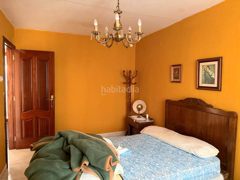 Foto 0605984f-ced3-4ed2-acf0-ee5899159a56. Casa adossada amb calefacció aparcament a A Malata - Catabois - Ciudad Jardín Ferrol