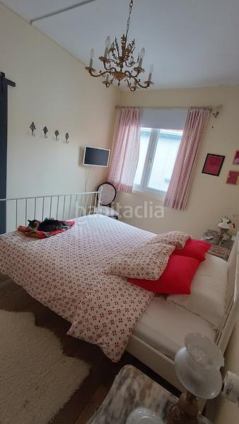 Foto 98ca51e9-7b79-48ea-a01b-e0b6a4ff7658. Casa adossada a Cedeira