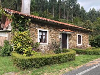 Casa a Valdoviño. Se vende casa de piedra en pantin