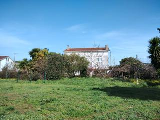 Casa a A Malata - Catabois - Ciudad Jardín. Se vende casa con finca edificable en la zona del binculeiro