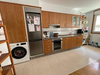 Appartement à O Feal - Xubia. Se vende apartamento de dos dormitorios con ascensor y terraza e