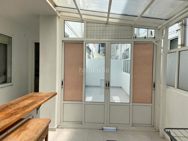 Foto 3b54cffb-e987-42a0-8d56-8a16f3b5999f. Lloguer pis amb calefacció a Centro Ferrol