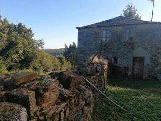 Maison à San Sadurniño. Se vende casa de piedra para rehabilitación integral en san sadu