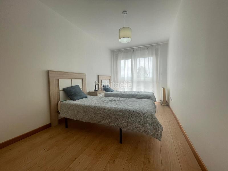 Foto 42f4da6c-9a0f-4a54-ba50-491902ca8a34. Alquiler apartamento se alquila en temporada escolar apartamento nuevo de dos dormitorios y ascensor en Mugardos
