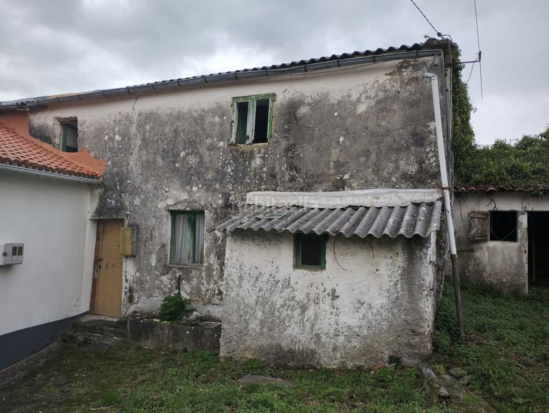 Foto ace3b7a9-38f9-4c4e-b5d5-7ebf5c402767. Casa adosada en A Malata - Catabois - Ciudad Jardín Ferrol