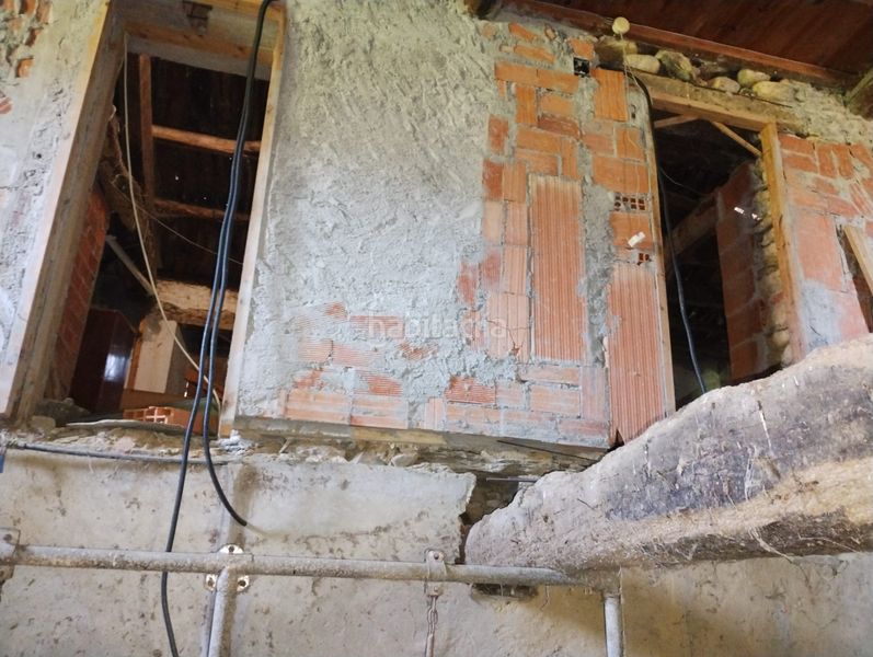 Foto c27a6251-ac49-40ba-bc79-888fae3a3185. Casa a Lourenzá