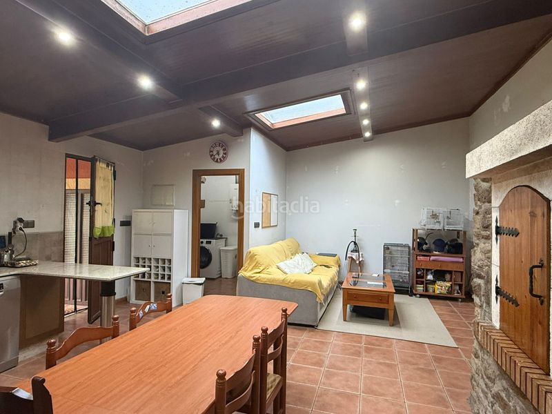 Foto b8861111-3e6c-4a23-b1c4-72fbbb7b344d. Casa adossada amb calefacció aparcament a Neda