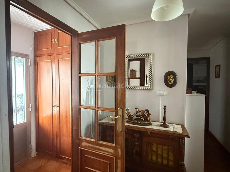 Foto 736ebdbe-74c1-4ac5-98c8-cd60ee82ca6b. Casa amb calefacció a Canido Ferrol