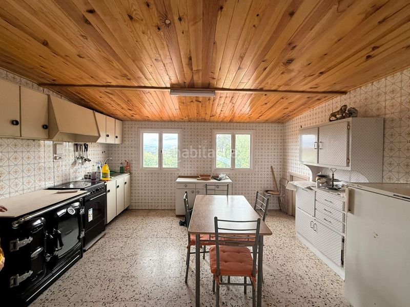 Foto 33a1dd77-7b86-4bdd-8cd6-a85d2705e3e4. Casa adossada amb calefacció aparcament a A Malata - Catabois - Ciudad Jardín Ferrol