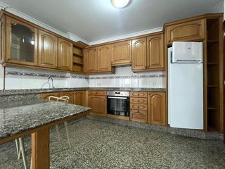 Apartament a A Malata - Catabois - Ciudad Jardín. Se vende apartamento practicamente a estrenar en puerta de neira