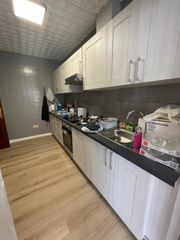 Rent Flat  Rúa souto. Se alquila piso con calefacción y amplia terraza en san juan