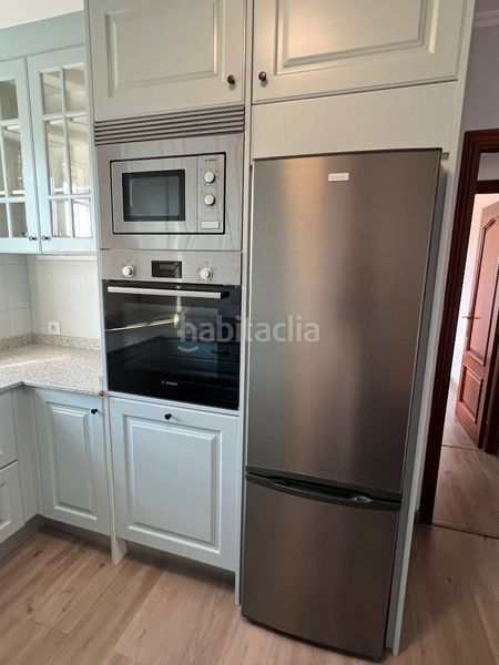 Foto df980f1b-c049-44ff-86e3-a377962b2df7. Pis amb calefacció a A Malata - Catabois - Ciudad Jardín Ferrol