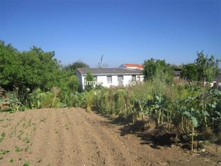 Casa a A Malata - Catabois - Ciudad Jardín. Se vende bodega con finca en catabois