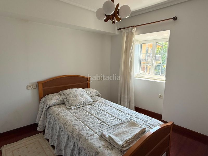 Foto f75463a2-ca99-4e25-a1c9-f37c214e69e5. Reihenhaus in A Gándara Narón