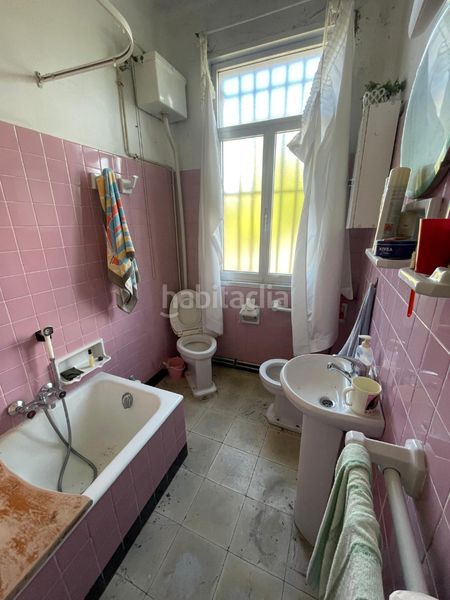 Foto 54bd12d7-e136-4580-964e-20c2e6d653f2. Casa adossada amb aparcament a Alto del Castaño Narón
