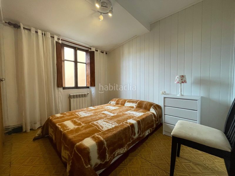 Foto 0785baac-a6c6-4ccb-b4a2-d3f9c1588d5f. Casa amb calefacció a A Malata - Catabois - Ciudad Jardín Ferrol