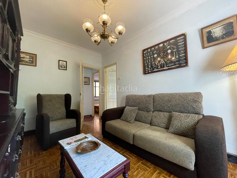 Foto 94713a98-20a3-44bf-b570-9a05d0f54c40. Casa amb calefacció a A Malata - Catabois - Ciudad Jardín Ferrol