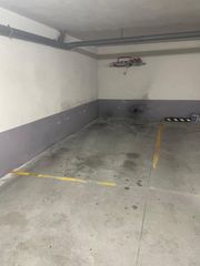 Parking coche en A Malata - Catabois - Ciudad Jardín